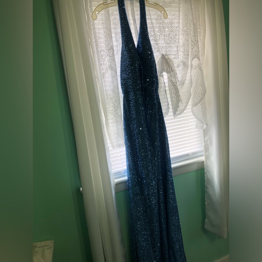 Prom Dress - Picture 2 of 6